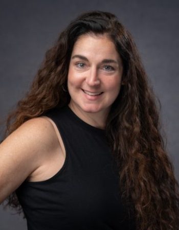 Headshot pf Glenview New Church School Head of Marketing and Admissions Lisa Philbrick